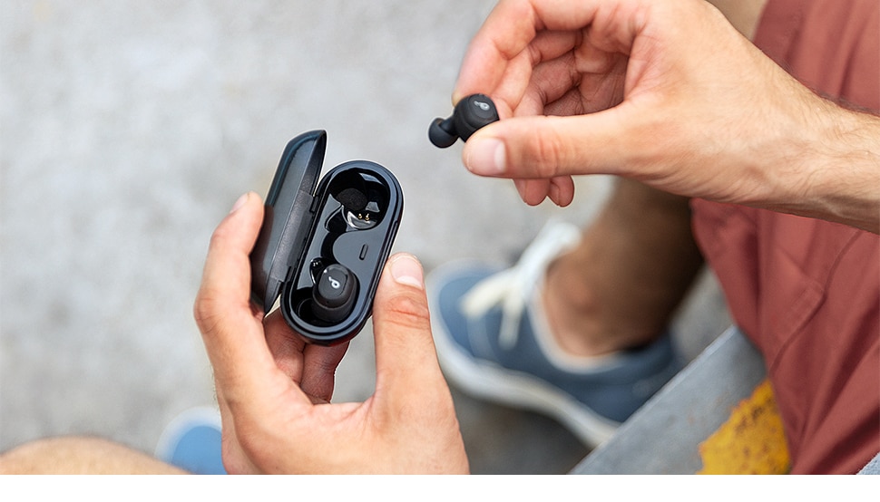 Sweatproof Noise Isolation Wireless Earphones with Bluetooth 5.0 Sweatproof Noise Isolation Wireless Earphones with Bluetooth 5.0